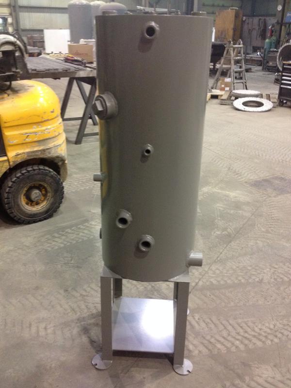 Vertical condensate tanks